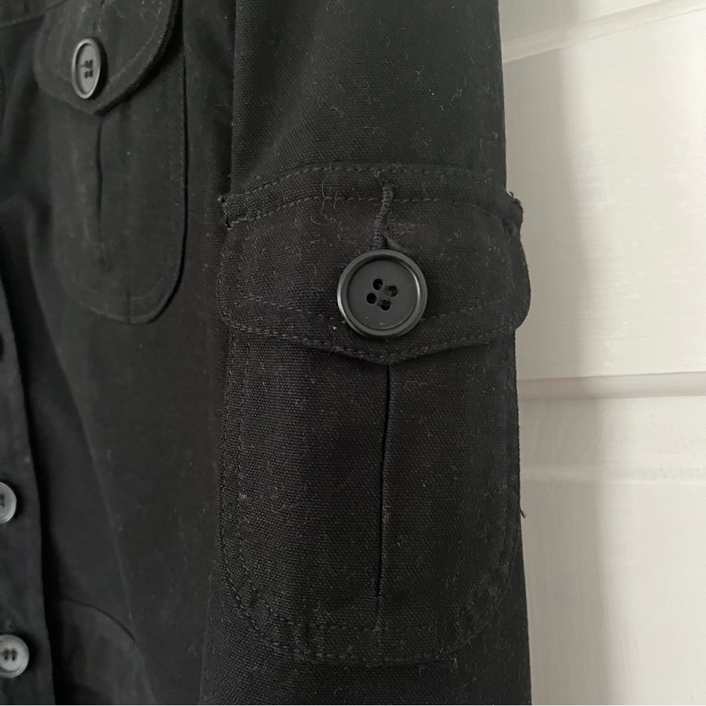 Jones New York Black Lightweight Jacket. Size Medium. - Picture 10 of 13
